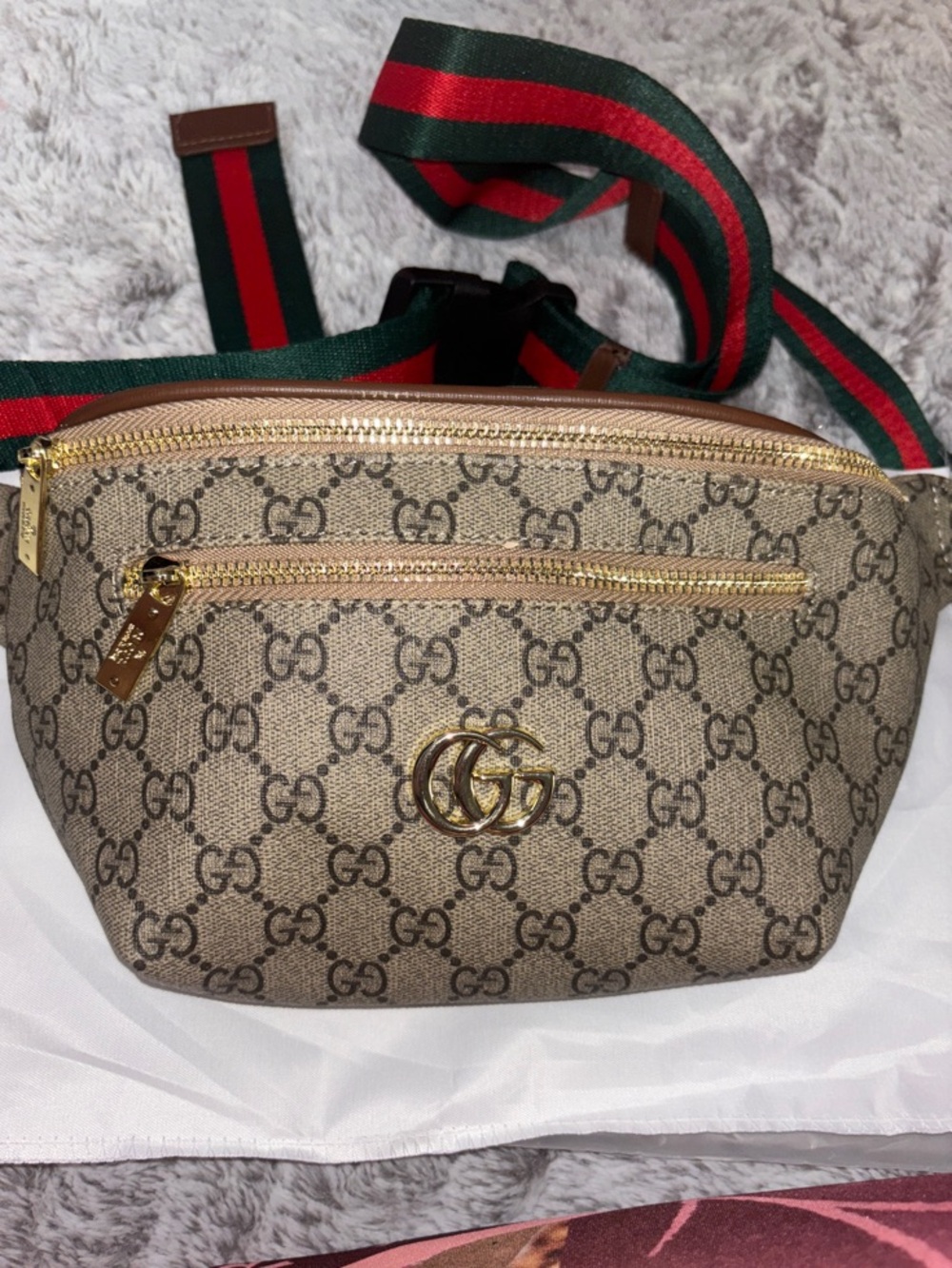 Inspire) Brown GG Supreme Canvas Crossbody Belt Bag with Green-Red Web